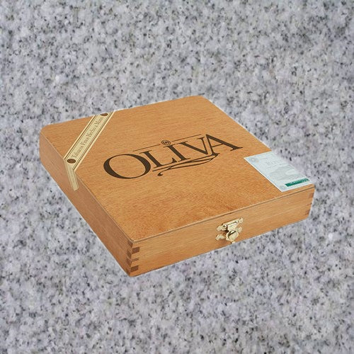 Oliva: VARIETY SAMPLER BOX - 6 CIGARS